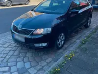 Gebraucht Skoda Rapid 90 PS (66 kW) 2014 Schwarz Kleinwagen