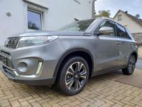 Gebraucht Suzuki Vitara 129 PS (94 kW) 2022 Grau SUV