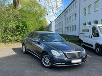 Gebraucht Mercedes E220 170 PS (125 kW) 2012 Grau Limousine