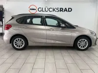 Gebraucht BMW 216 Advantage 109 PS (80 kW) 2021 Kaschmirsilber metallic Coupé