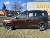 gebraucht Dacia Dokker 1.2 TCe 115 Stepway Celebration