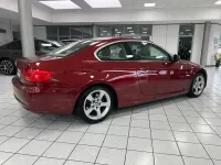 Gebraucht BMW 325 Comfort Edition 218 PS (160 kW) 2010 Rot Coupé