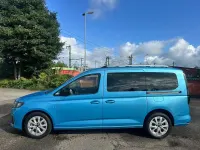 Gebraucht Ford Grand Tourneo Connect 122 PS (89 kW) 2024 Blau Van / Kleinbus