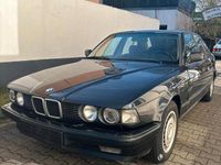 Gebraucht BMW 730 188 PS (138 kW) 1990 Schwarz Limousine