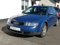 Gebraucht Audi A4 131 PS (96 kW) 2002 Blau Limousine