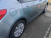 Gebraucht Opel Astra 100 PS (73 kW) 2013 Blau Kleinwagen