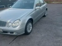Gebraucht Mercedes E200 146 PS (107 kW) 2003 Silber Limousine