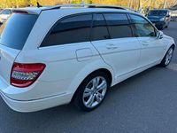 Gebraucht Mercedes C250 205 PS (150 kW) 2011 Weiß Kombi