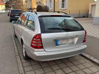 Gebraucht Mercedes C220 143 PS (105 kW) 2002 Silber Kombi