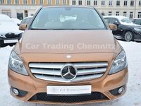 Gebraucht Mercedes B180 122 PS (89 kW) 2012 Gold Van / Kleinbus