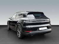 Gebraucht Porsche Cayenne 520 PS (382 kW) 2024 Chromitschwarzmetallic (metallic) SUV