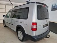 Gebraucht VW Caddy Maxi California 102 PS (75 kW) 2012 Silber Van / Kleinbus