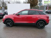 Neu VW T-Roc Style 150 PS (110 kW) 2025 Kings red metallic/dach s... SUV