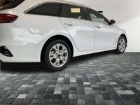 Gebraucht Kia Ceed Vision 101 PS (74 kW) 2024 Weiß Kleinwagen