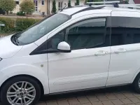 Gebraucht Ford Tourneo Ambiente 101 PS (74 kW) 2017 Kombi