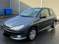Gebraucht Peugeot 206 75 PS (55 kW) 2006 Grau Kleinwagen