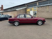 Gebraucht BMW 316 105 PS (77 kW) 1987 Rot Limousine
