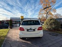 Gebraucht Mercedes B180 109 PS (80 kW) 2014 Van / Kleinbus