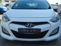 Gebraucht Hyundai i30 Edition 99 PS (72 kW) 2013 Weiß Limousine