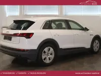Gebraucht Audi e-tron Sport 300 kW (408 PS) 2023 Gletscherweiã metallic SUV