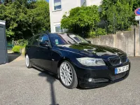 Gebraucht BMW 325 197 PS (144 kW) 2009 Schwarz Kombi