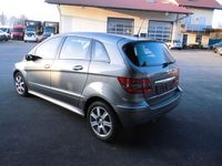 Gebraucht Mercedes B200 140 PS (102 kW) 2006 Grau Van / Kleinbus
