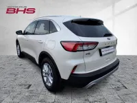 Gebraucht Ford Kuga Titanium 150 PS (110 kW) 2021 Weiß SUV