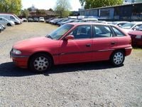 Second-hand Opel Astra 75 CP (55 kW) 1996 Roșu Berlinǎ