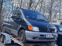 Gebraucht Mercedes Vito 122 PS (89 kW) 2003 Schwarz Van