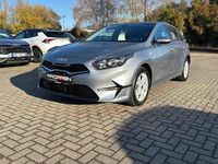 Gebraucht Kia Ceed Vision 140 PS (102 kW) 2025 Lunarsilber met. Kleinwagen