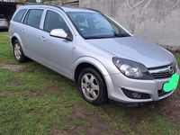 Gebraucht Opel Astra 110 PS (80 kW) 2011 Silber Kombi