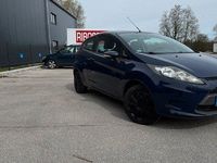 Gebraucht Ford Fiesta Ambiente 60 PS (44 kW) 2009 Blau Kleinwagen