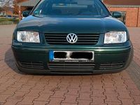 Usata VW Bora 101 CV (74 kW) 2000 Verde Berlina