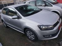Gebraucht VW Polo Trendline 75 PS (55 kW) 2013 Reflexsilber metallic Kleinwagen