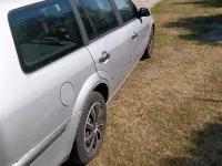 Gebraucht Ford Mondeo 125 PS (91 kW) 2003 Silber Kombi