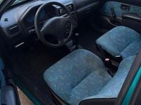 Gebraucht Peugeot 106 45 PS (33 kW) 1997 Grün Kleinwagen