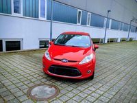 Gebraucht Ford Fiesta Titanium 97 PS (71 kW) 2009 Rot Kleinwagen