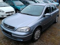 Gebraucht Opel Astra 90 PS (66 kW) 2010 Grau Kleinwagen