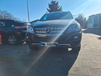 Gebraucht Mercedes ML320 224 PS (164 kW) 2008 Schwarz SUV