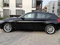 Gebraucht BMW 120 Advantage 184 PS (135 kW) 2017 Schwarz Kleinwagen