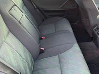 Gebraucht Mercedes E280 Avantgarde 204 PS (150 kW) 2000 Beige Limousine