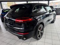 Gebraucht Porsche Cayenne Turbo 700 PS (514 kW) 2017 Schwarz SUV