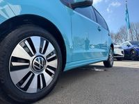 Second-hand VW e-up! 61 kW (83 CP) 2022 Albastru Hatchback