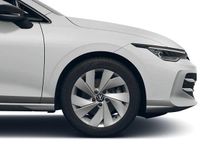 Gebraucht VW Golf VIII 204 PS (150 kW) 2025 Weiß Limousine