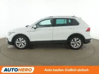 Second-hand VW Tiguan Elegance 150 CP (110 kW) 2022 Alb SUV