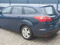 Gebraucht Ford Focus 101 PS (74 kW) 2018 Blau Kombi