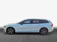 Gebraucht Volvo V60 145 PS (106 kW) 2025 Kombi