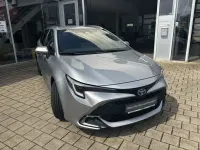 Neu Toyota Corolla 196 PS (144 kW) 2026 Cosmicsilber metallic Kombi