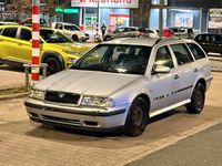 Gebraucht Skoda Octavia 116 PS (85 kW) 2000 Silber Kombi