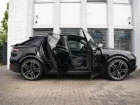 Gebraucht Porsche Cayenne E-Hybrid Platinum Edition 462 PS (339 kW) 2022 Schwarz SUV